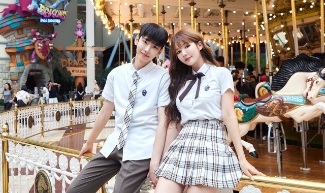 서울 잠실 롯데월드 '감성교복' 교복 대여 (잠실 본점)