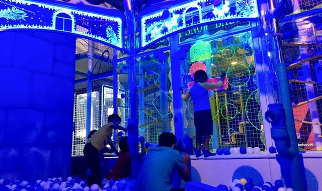 シンガポール・アマゾニアファミリーファンセンターチケット