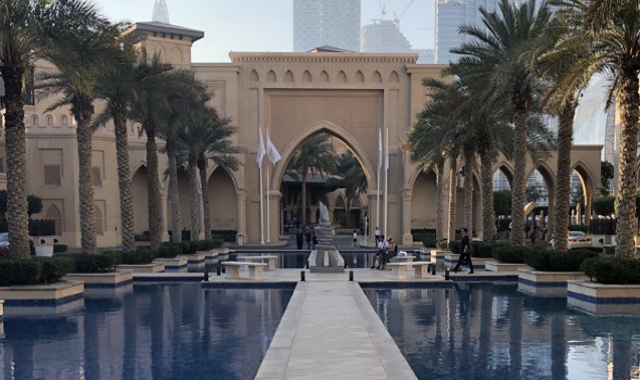 두바이 & 아부다비 & 사막 단독 당일 투어 (두바이 몰 분수쇼 포함)