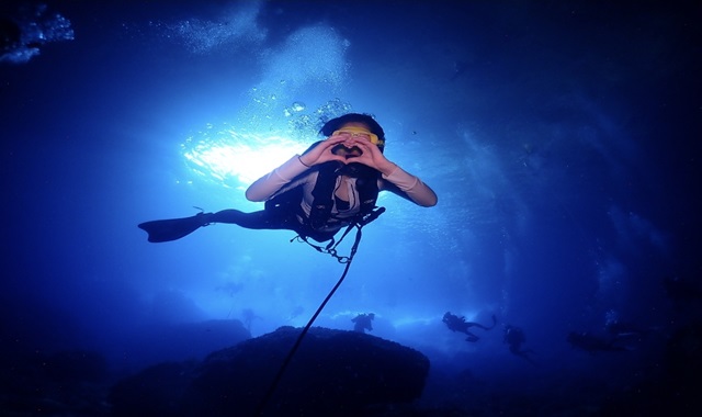 Saipan Grotto Cave Experience Scuba Diving Tour & Open Water Certification Course