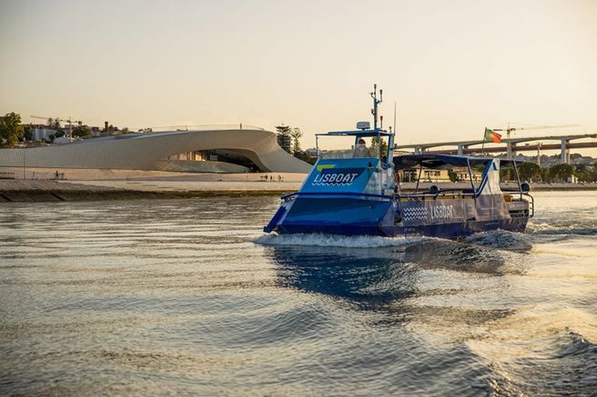 Lisbon Lisboat Express Cruise