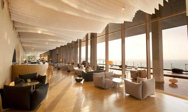 ヒルトン パタヤ ドリフト ラウンジ バー アフタヌーンティー