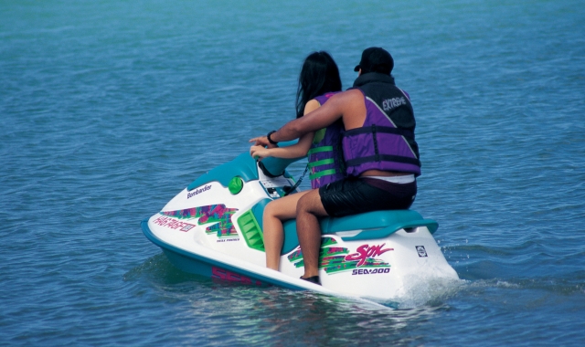 괌 마린스포츠클럽 마린팩 (제트스키 + 바나나보트 + 스노클링 + 카약)