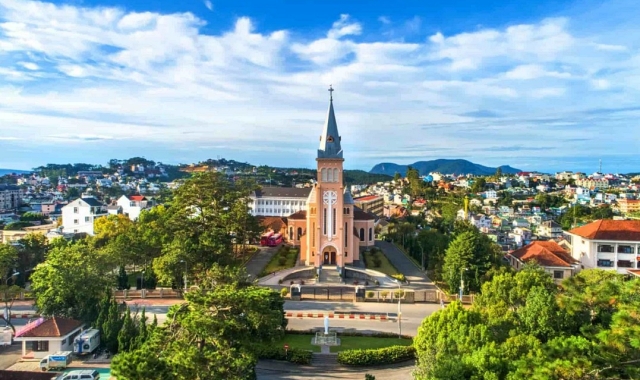 ダラット・シティサイトシーイング・シティツアーバス(24時間)