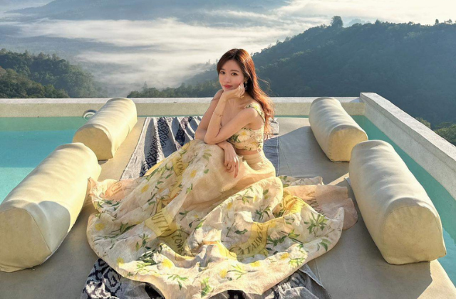 Bali: Kintamani Cafe & Mount Batur Jeep Tour