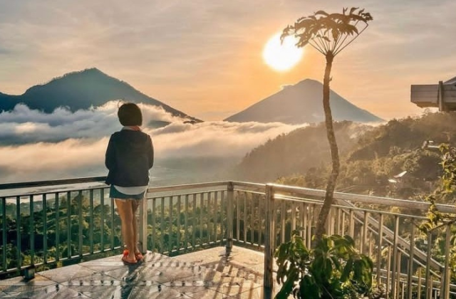 Bali: Kintamani Cafe & Mount Batur Jeep Tour