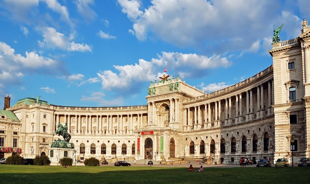 비엔나 핵심 코스 일일 투어 (쇤부른 궁전 & 구시가지 & 벨베데레)