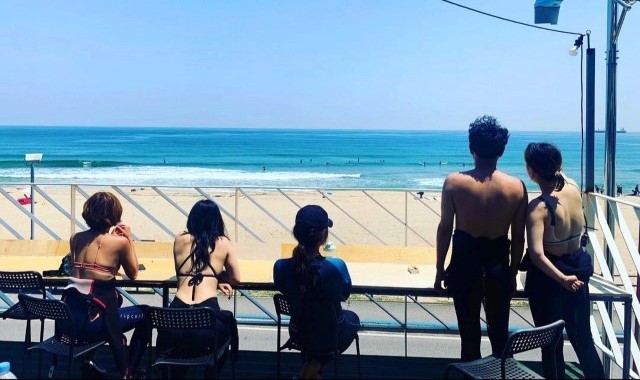 강릉 서프홀릭 서핑 강습 (무제한 자유 서핑 포함)