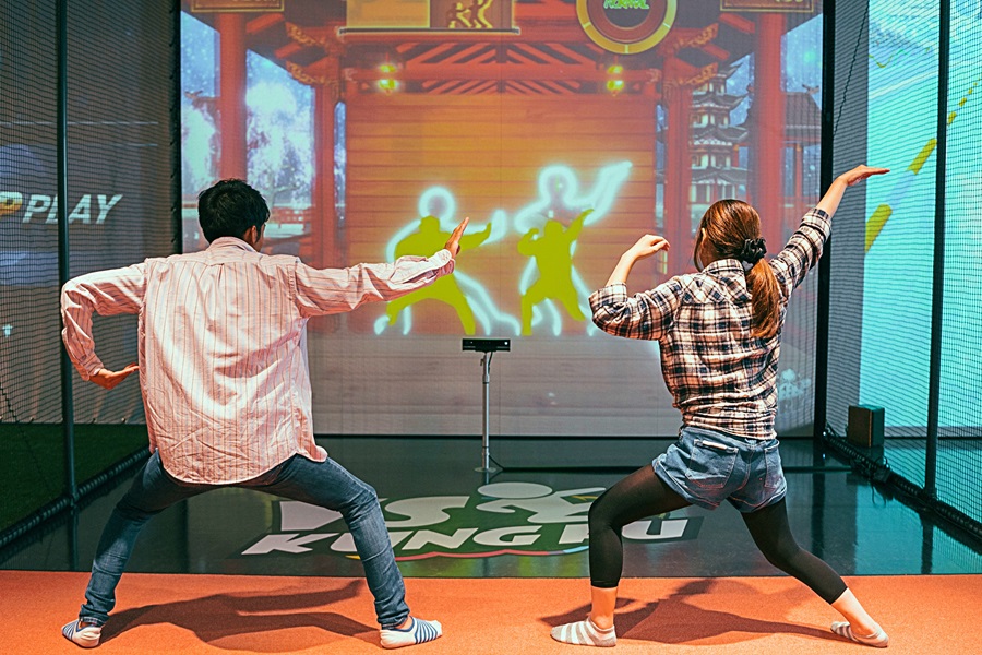 Saitama VS PARK Aeon Laketown Mori