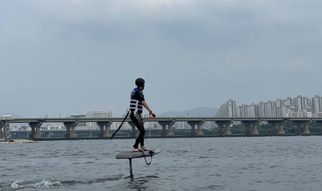 서울 한강 뚝섬유원지 쥬티클럽 전동포일 체험 (E-foil)
