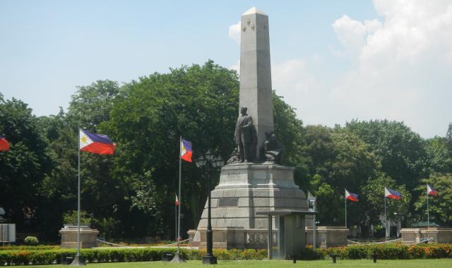 Manila: City Car Tour (Old Manila or New Manila)