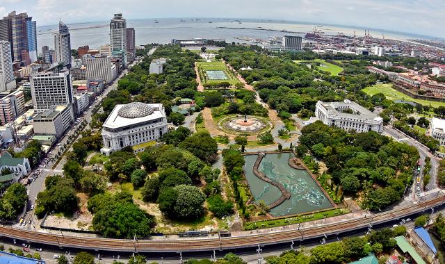 Manila: City Car Tour (Old Manila or New Manila)