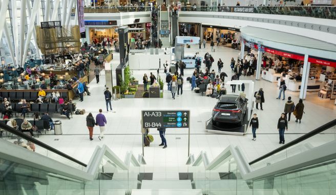 Budapest Airport Transfer Service (Private Sedan / Minivan)