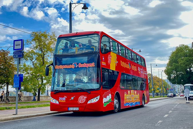 Budapest City Sightseeing Tour Bus (24/48/72 Hours)
