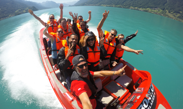 Interlaken lake Brienz jet boat