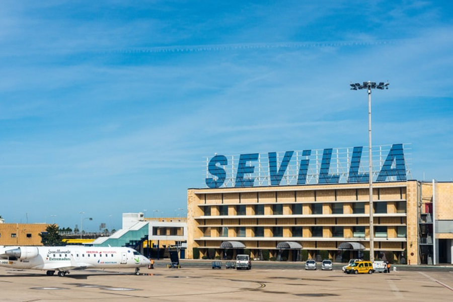 Seville Airport Private Transfer (Sedan / Minivan)