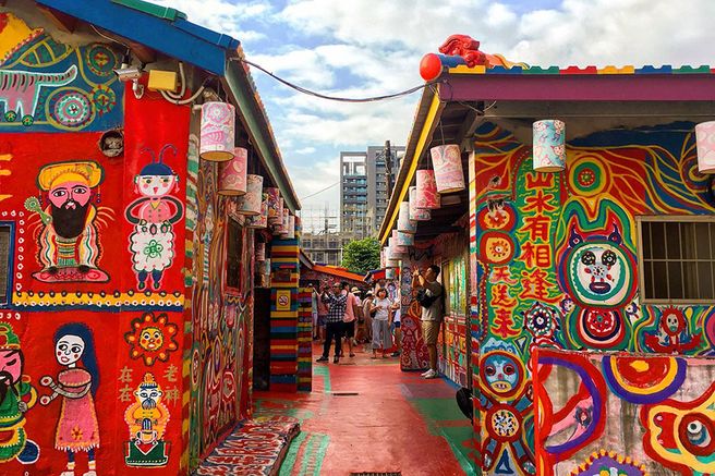 대만 타이중 시내 오후 반일 투어 (고미습지, 무지개마을)