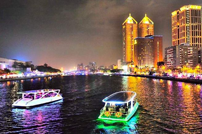 Kaohsiung Love River Boat Tour Ticket