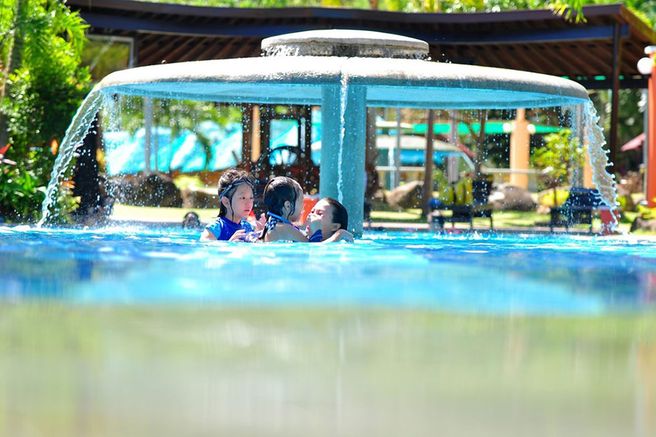 Manila: 88 Hot Spring Resort Private Tour