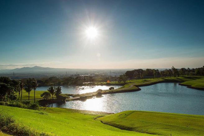 마닐라 아얄라 그린필드 클럽 - 18홀 그린피 & 카트피