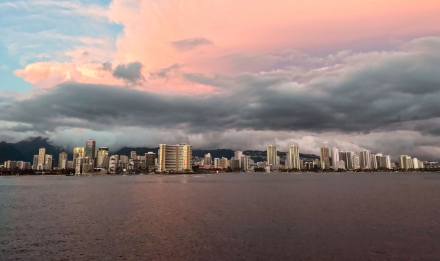 하와이 와이키키 클럽 DJ 파티 선셋 크루즈 & 불꽃놀이