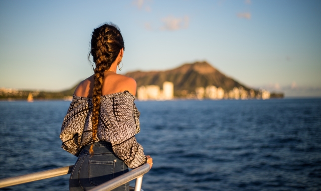 하와이 와이키키 클럽 DJ 파티 선셋 크루즈 & 불꽃놀이