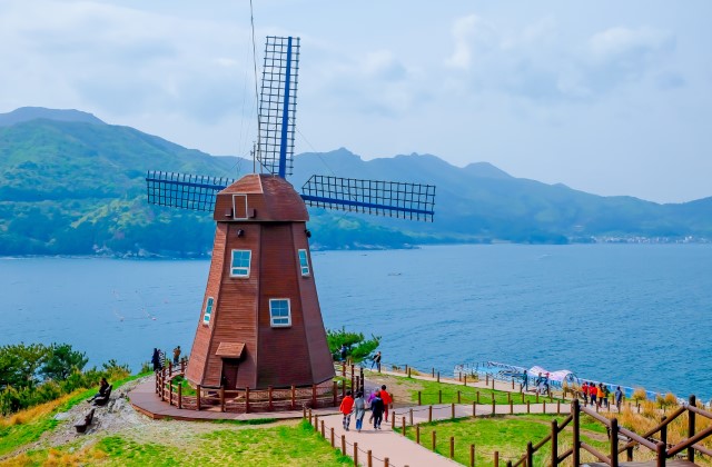 巨済外島 & 巨済パノラマケーブルカー & 風の丘一日バスツアー (釜山出発)
