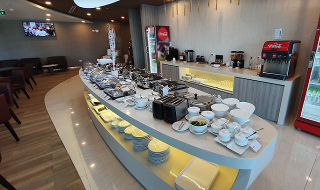 나트랑 깜란 국제공항 출국장 라운지 입장권 (샤워실 포함)