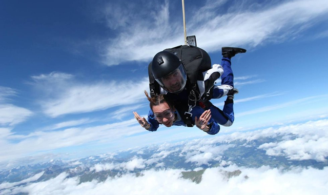 Interlaken: Skydiving Experience