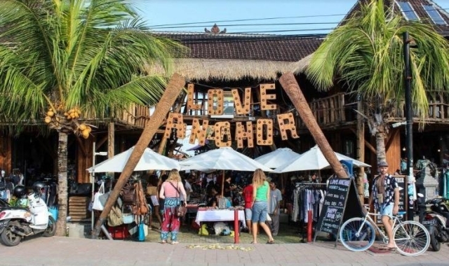 발리 남부 따나롯 & 짱구 지역 투어 (왕복 픽업 포함)