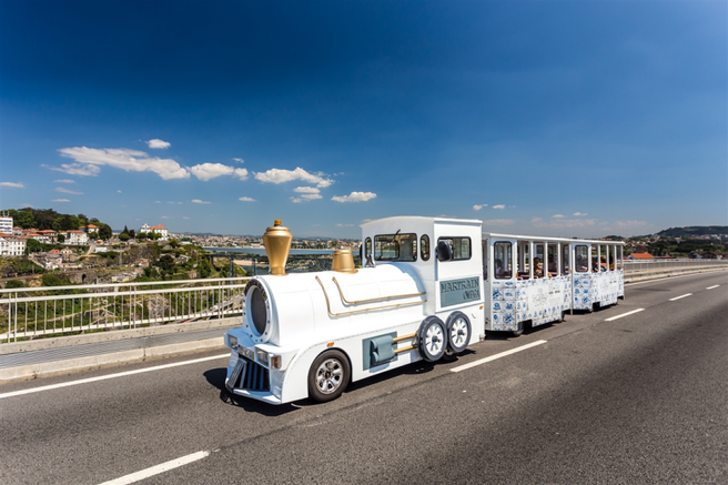 Porto Magic Train (with Audio Guide)