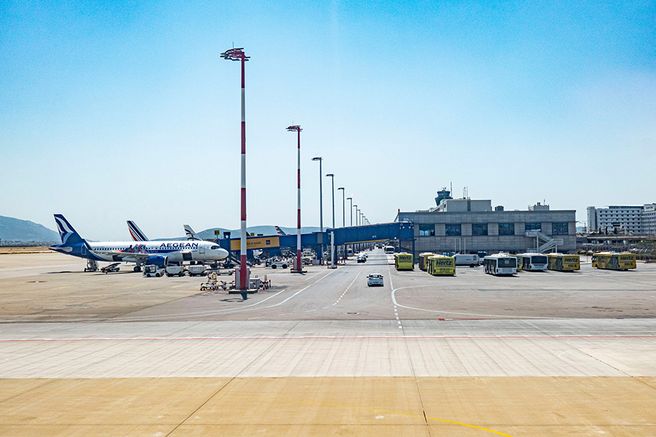 Athens: Airport Premium Pickup Service