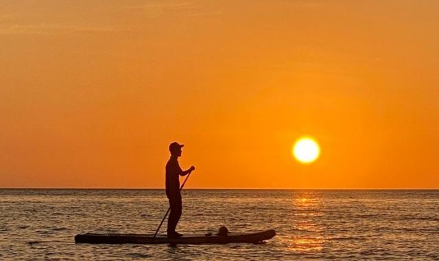 [마이힐링코타] 패들보드 레이싱 챔피언 출신 강사님과 함께! 탄중아루 선셋 패들보드 체험