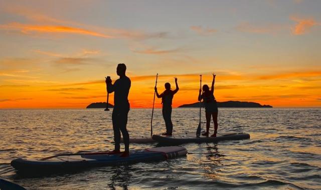 [마이힐링코타] 패들보드 레이싱 챔피언 출신 강사님과 함께! 탄중아루 선셋 패들보드 체험