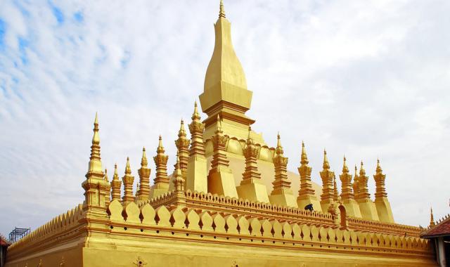 비엔티안 트래블라오 시티 + 부다파크 단독 투어 (5시간)