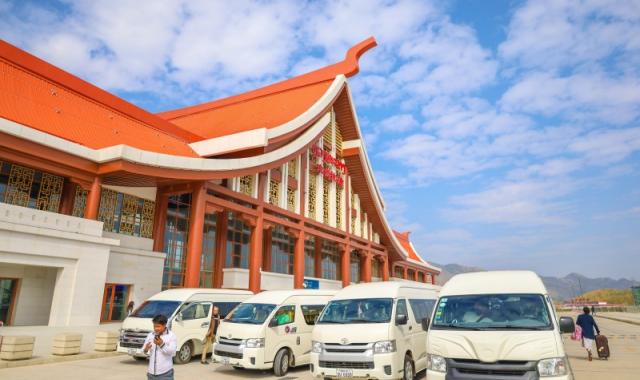 방비엥 - 루앙프라방 LCR 고속 열차 티켓