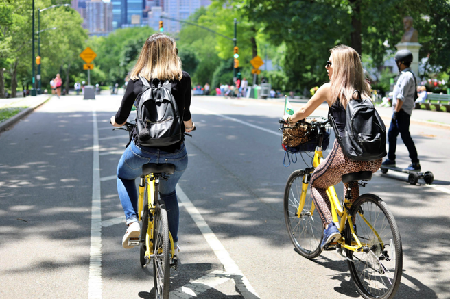 Central Park Bike Rental in New York (2/4/24 Hours)
