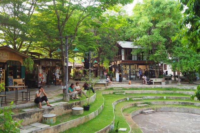 치앙마이 엘레핀 팜 앤 카페 & 반캉왓 반일 단독 투어