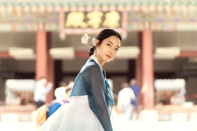 Seoul Gyeongbokgung Palace 'Ari Hanbok' Hanbok Rental