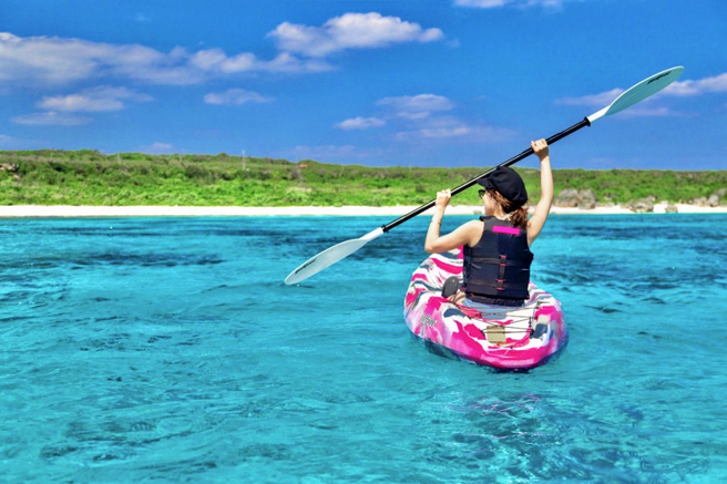 Miyakojima Island All-Inclusive Tour: Snorkeling with Sea Turtles, Paddleboarding, Kayaking & Pumpkin Hall Caving