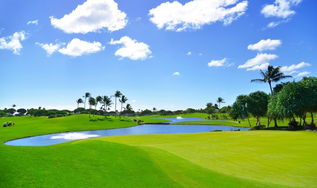 ​Hawaii: Kapolei Golf Club 18-Hole Round with Cart