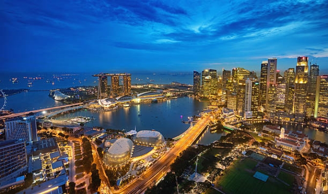 Singapore Private Car Charter with Driver (13-seater, 3 hours)