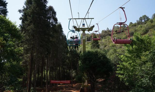 쿤밍 석림 & 구향 동굴 일일 투어