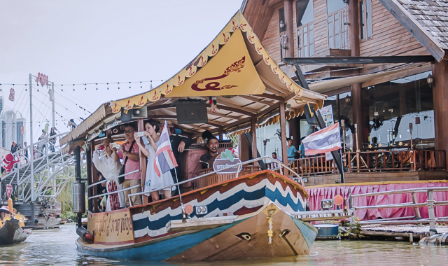 パタヤ・ノンヌッチトロピカルガーデン＆水上マーケット半日プライベートツアー(パタヤ出発)