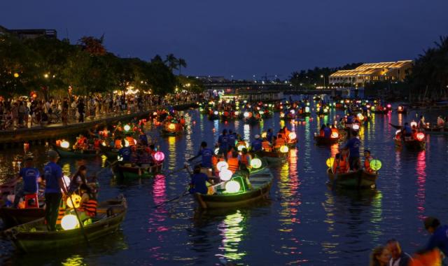 호이안 호아이강 소원초 띄우기 체험 투어 (WAUG Exclusive)