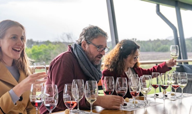 [고호주] 서덜 하일랜드 보랄타운 & 와이너리 & 피츠로이 폭포 투어