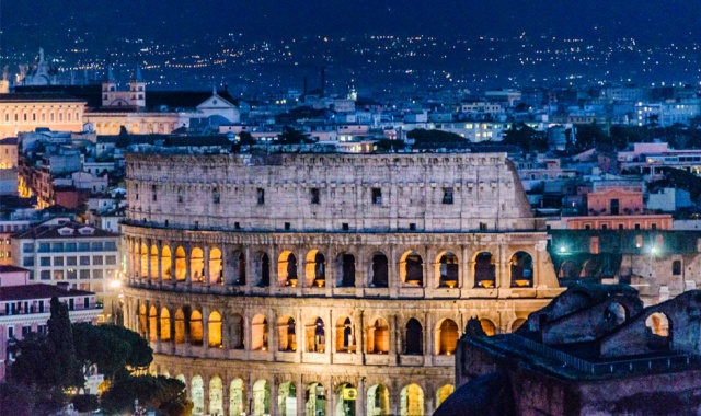 [형제투어] 조명과 이야기로 채운 로마의 밤! 감성 야경투어