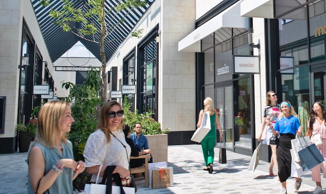 파리 지베르니 아울렛 왕복 셔틀버스 (10% 할인 쿠폰 + F&B 바우처 포함) - WAUG Exclusive