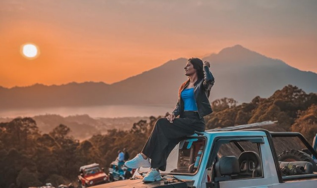 발리 바투르 일출 지프 단독 투어 (한국어 가이드 & 사진 촬영 & 호텔 왕복 픽업 포함)