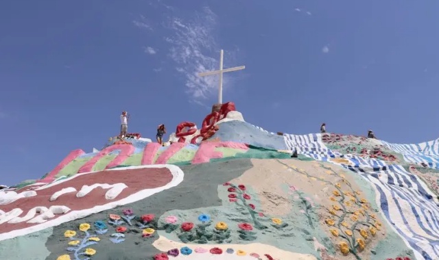 [LA사랑방] LA 살베이션 마운틴 & 슬랩 시티 & 조슈아 트리 국립공원 일일 투어 (한인타운 내 픽업 & 샌딩 포함)